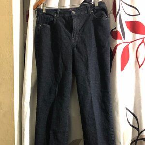 Gloria Vanderbilt zipper closure straight leg jeans Amanda Stretch size 12